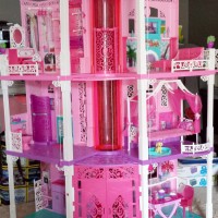 Barbie DreamHouse
