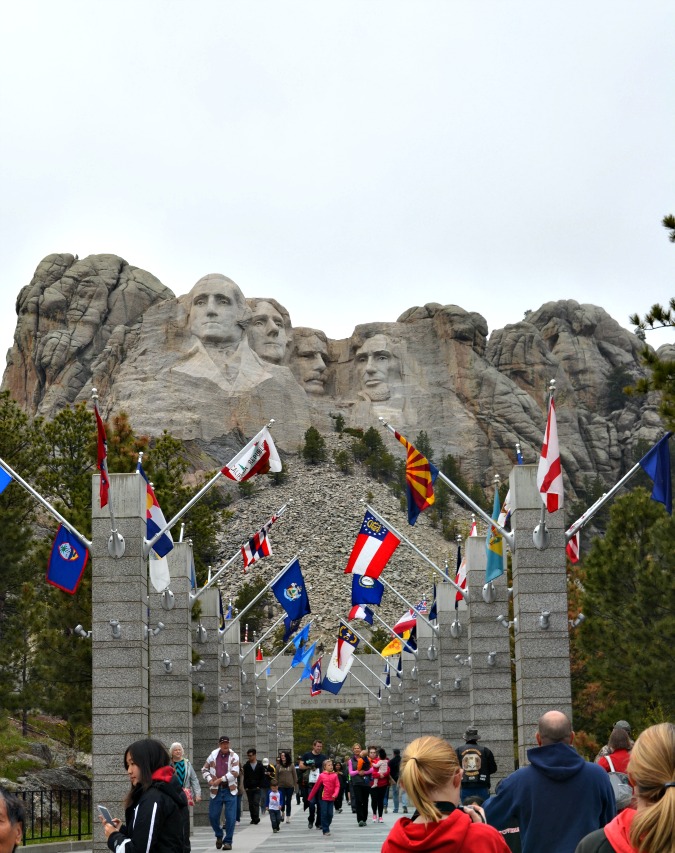 visiting mount rushmore